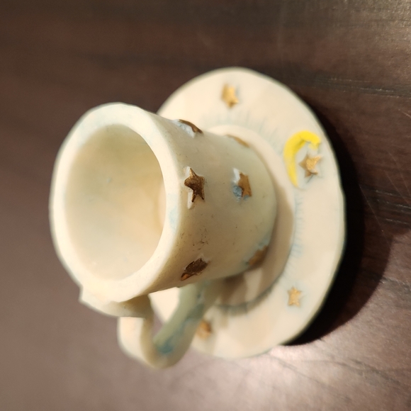 1995 Youngs INC. MIni tray w/ teacups & mini figurines - Picture 8 of 17